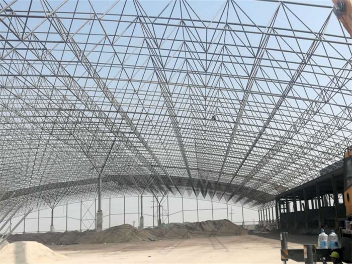 阿尔山钢厂料仓网架工程